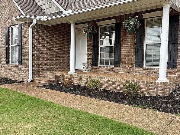 116 Chronicles Dr, Medina, TN 38355