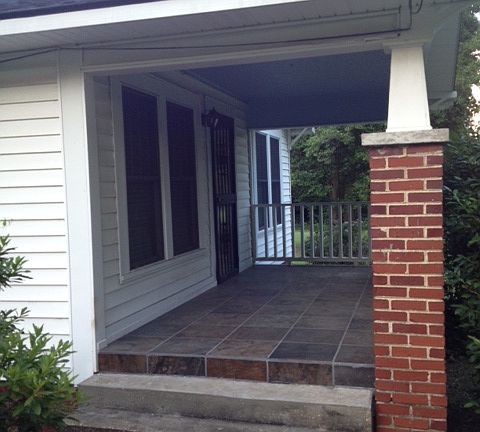 Porch w/ ceramic tile floor