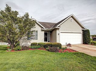 2916 Riley Ridge Rd, Holland, MI 49424