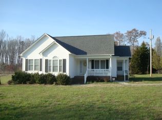 2219 Smith Rd, Oxford, NC 27565