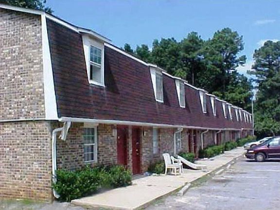 2nd image of 706 Jolly Ave S