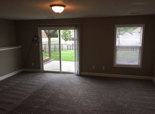 4207 SW Shenandoah Rd, Topeka, KS 66610