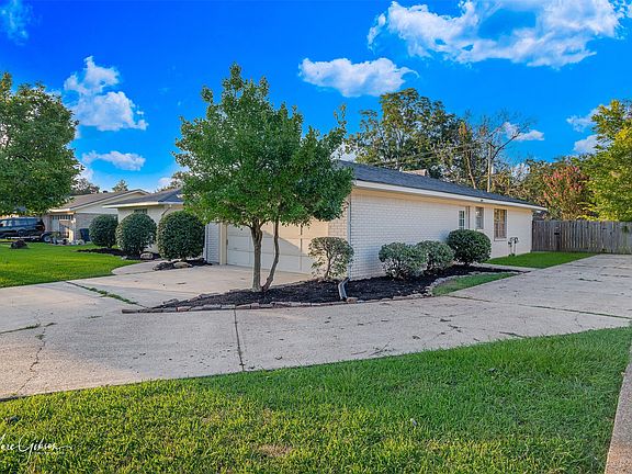 2nd image of 2312 Ashdown Dr