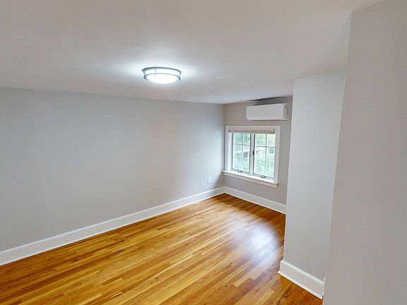 3rd image of 211 Main St Unit 2