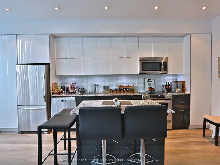 80 Marine Parade Dr #435 — Photo 24