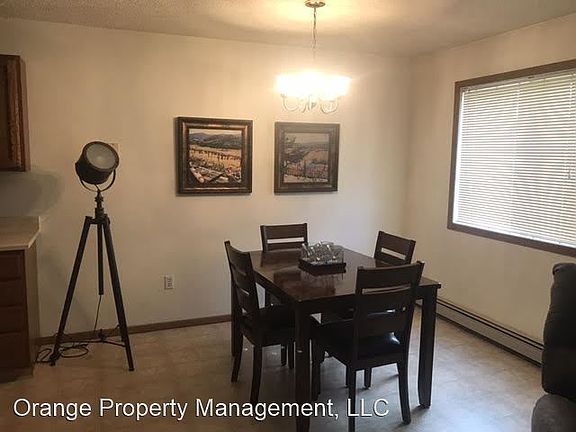4th image of 604 8th Ave S #302