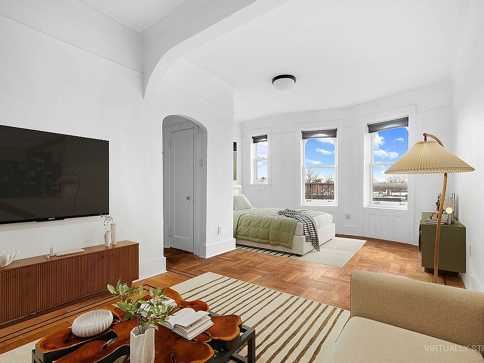 1st image of 527 8th St APT 4D