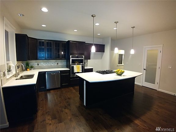 3rd image of 9122 Bristonwood Dr NE