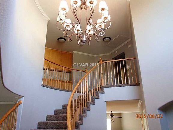 5th image of 9724 Sunlight Canyon Ct