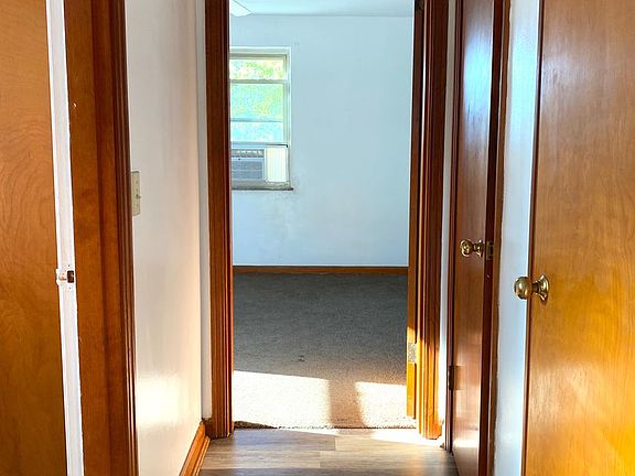 5th image of 1951 N Lynndale Ave #1