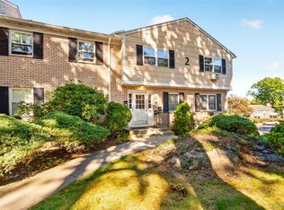 284 Parkside Dr, Suffern, NY 10901