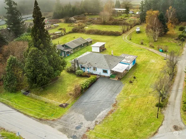 10 Walker Street, Quilcene, WA 98376