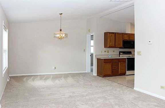 4th image of 320 Palomino Ct