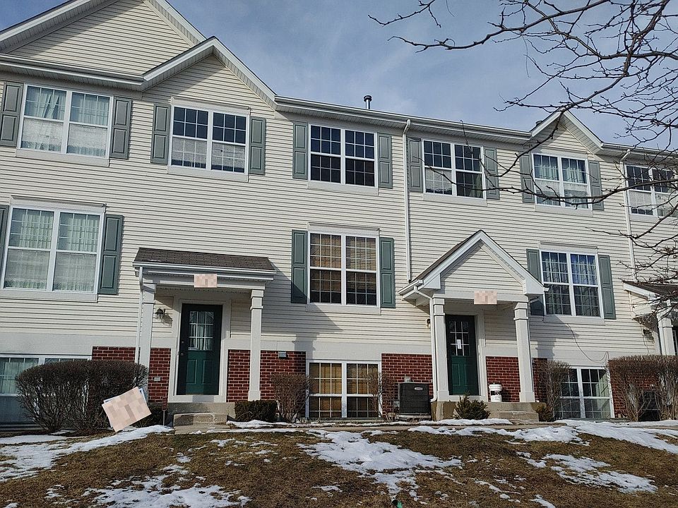 2nd image of 1724 W Turtle Creek Ln