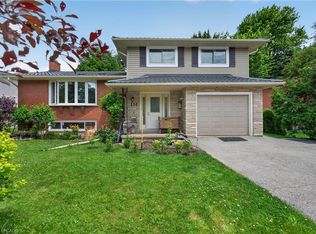 114 Shuh Ave, Kitchener, ON N2A 1H5