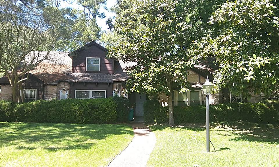 1st image of 3028 Sherwood Oaks St