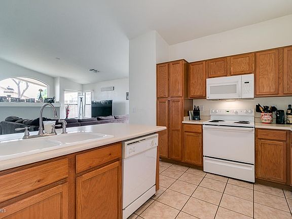 Open Kitchen