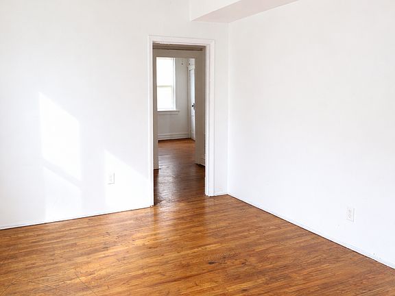 3rd image of 3927 N Taylor Ave #B