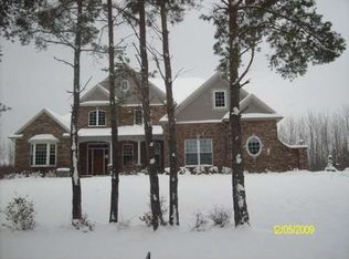 2038 Tall Pines Dr SE, Grand Rapids, MI 49546