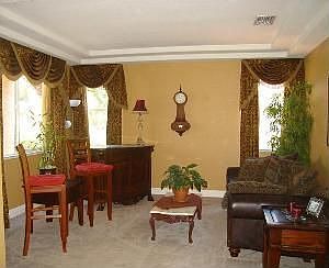 3rd image of 619 Rogers Cir