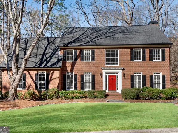 2170 Azalea Dr, Roswell, GA 30075