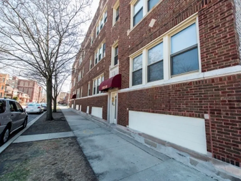 7400 S Yates Blvd — Photo 5