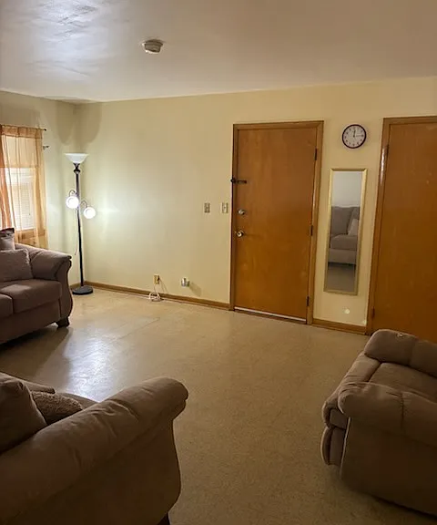 5200 W Fletcher St — Photo 4
