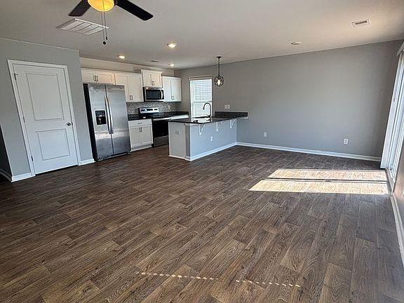 5th image of 1210 N Norwhich Ln