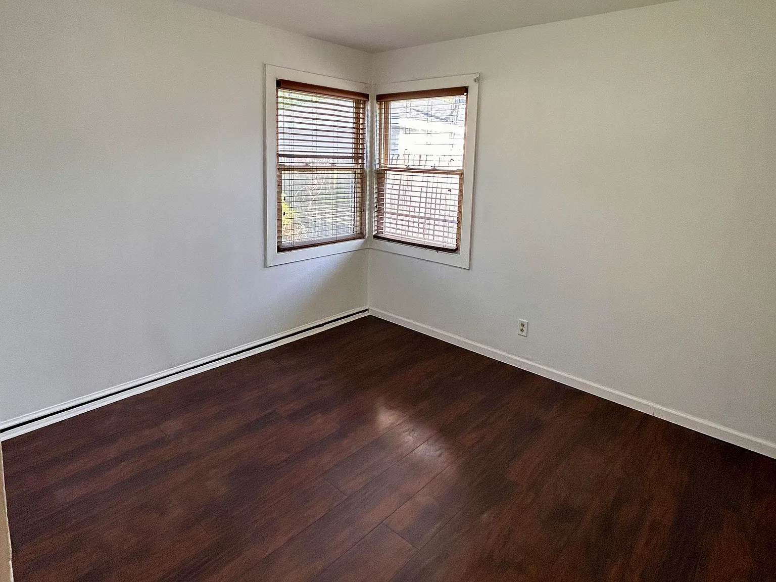 3 bed, 800 sqft, $1,500 — Photo 4