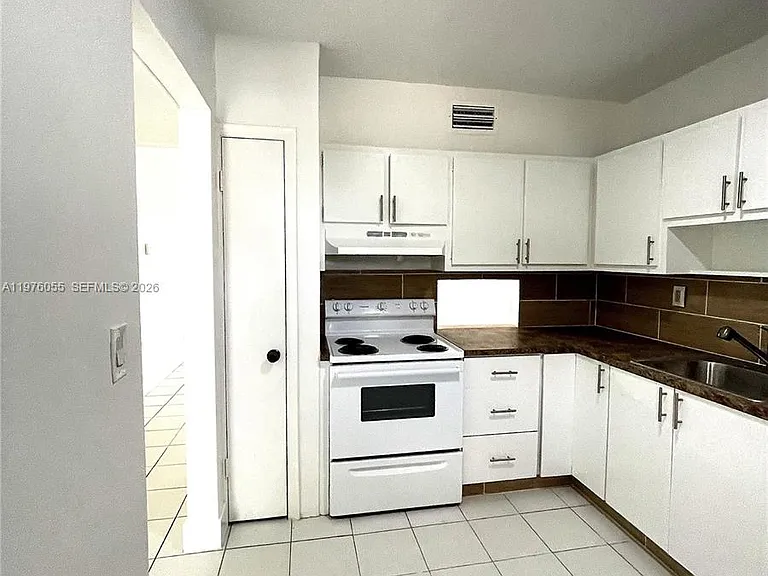 19255 NE 2nd Ave #2224 — Photo 4