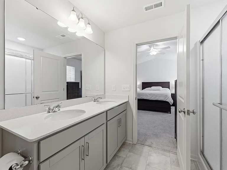 305 Ruby Baird Dr — Photo 16
