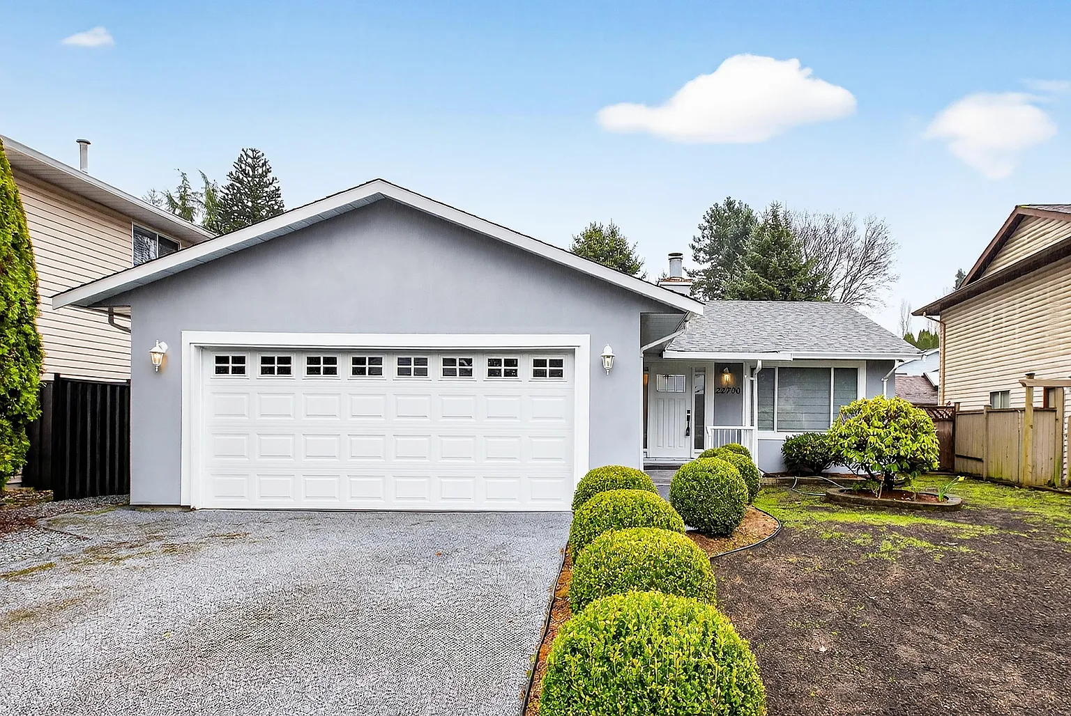 22700 Balabanian Cir photo 1