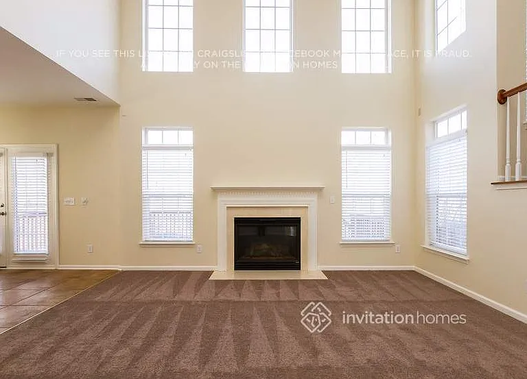 9834 Edinburgh Ln — Photo 3