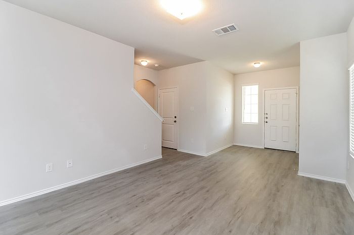 1st image of 7429 Skylight Dr
