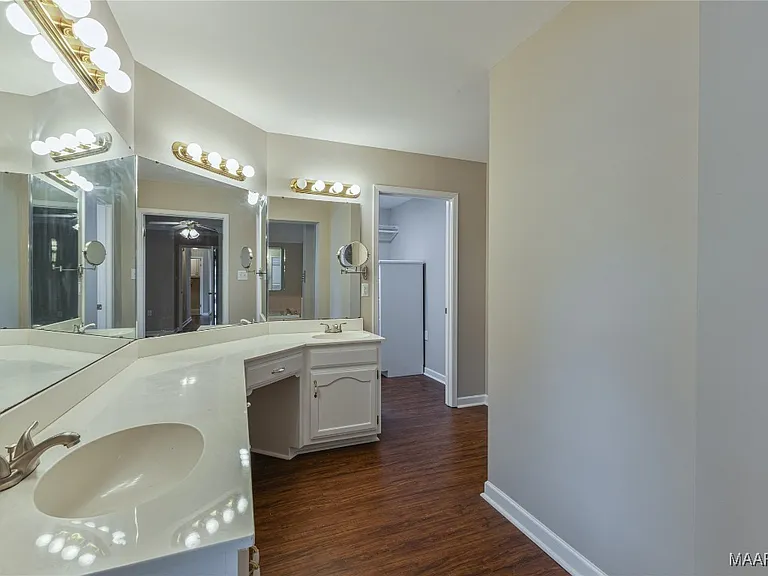 1703 Pebble Creek Dr — Photo 21