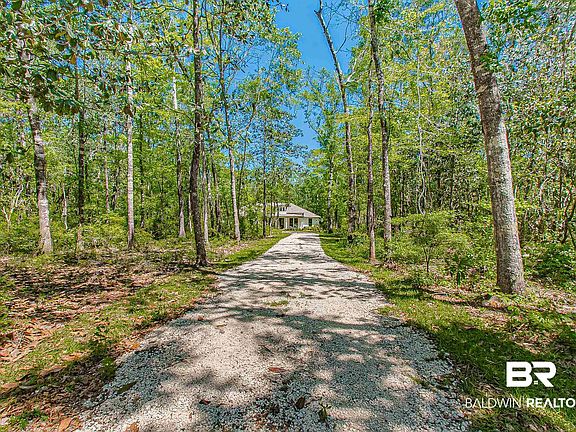 3rd image of 2242 River Forest Dr