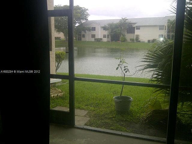 2nd image of 1190 Washington Cir