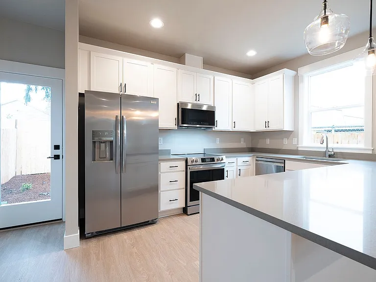 15893 SE Washington Ct — Photo 10
