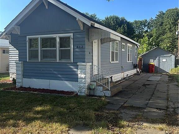 2nd image of 612 W Forest St