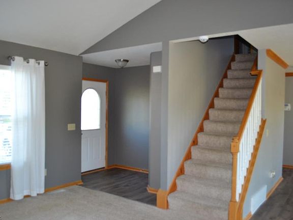 4th image of 978 Chadwick Ln