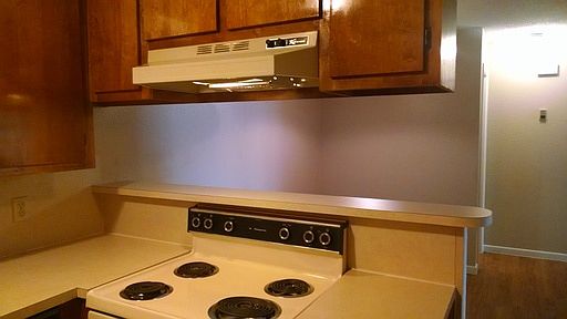 3rd image of 1603 N Main St APT D