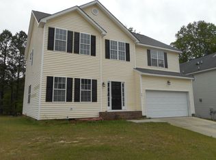 701 Marjam Ln, Fuquay Varina, NC 27526