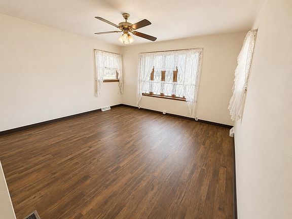 3rd image of 1838 S Osborne Ave
