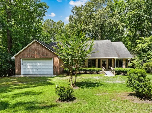 10020 Essex Hills Rd, New Kent, VA 23124