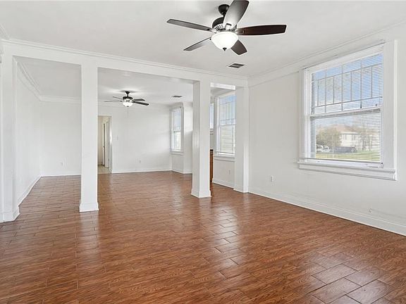 4th image of 2336 Cambronne St