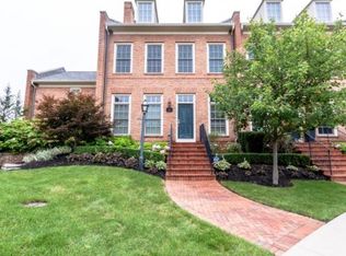 6 Richmond Sq, New Albany, OH 43054