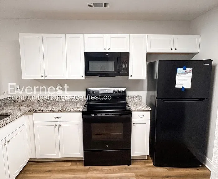 114 Blanton Ave — Photo 5