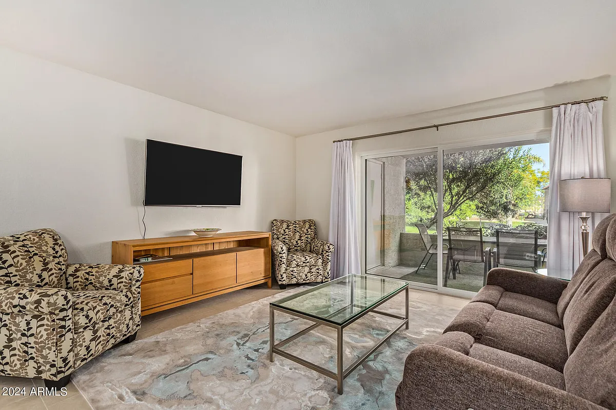 Building Photo - 8649 E Royal Palm Rd #123