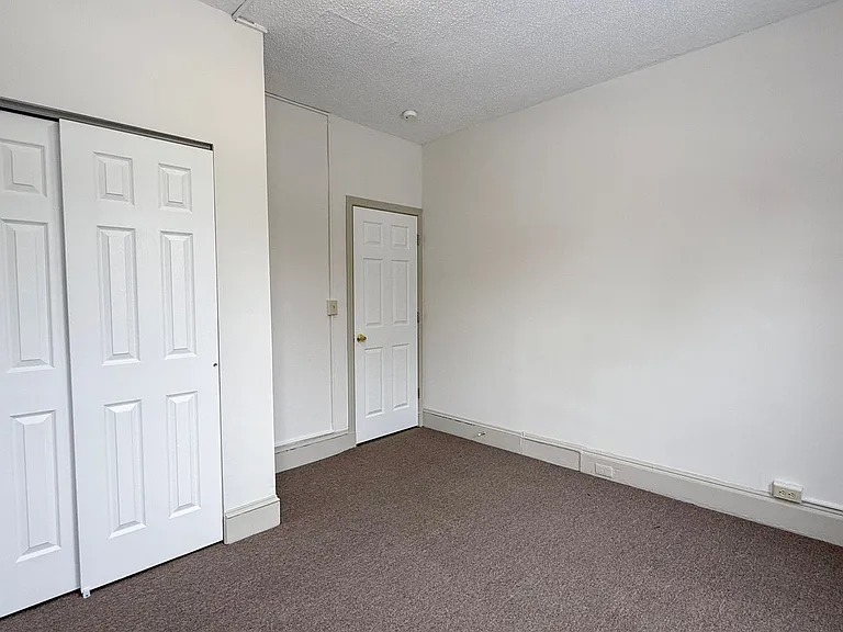 31-33 Bond St — Photo 20