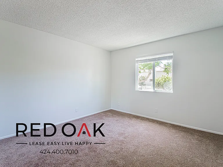 4745 W 173rd St #103 — Photo 8